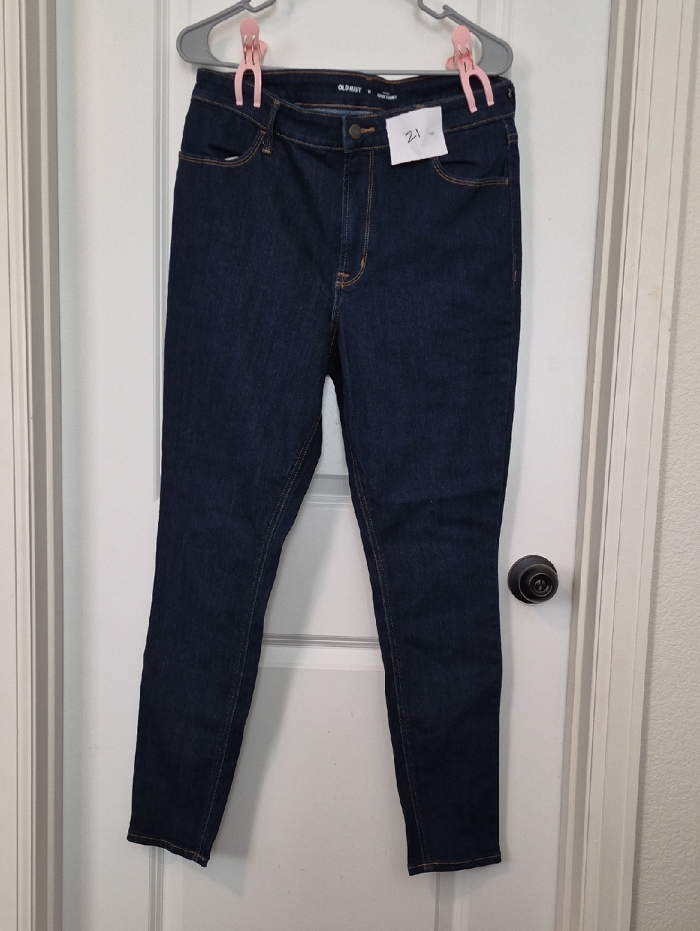 B2G1 Free Jeans 👖 👖 👖Old Navy Dark Indigo Skinny Jeans